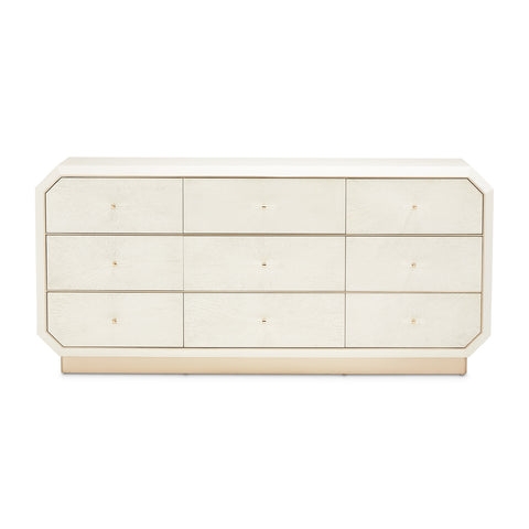 La Rachelle Dresser